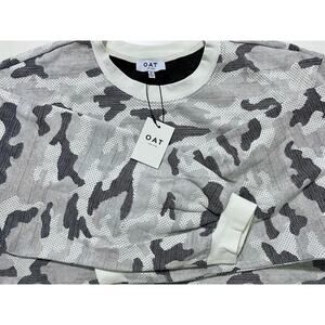 NWT - OAT New York White Camo Knit
Crop Pullover Sweater Size XL